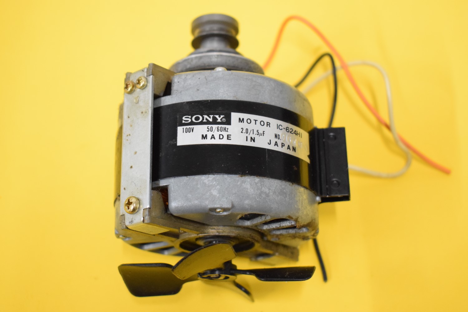 Sony TC-399 Tape Recorder – Type IC-624HI Capstan Motor  			